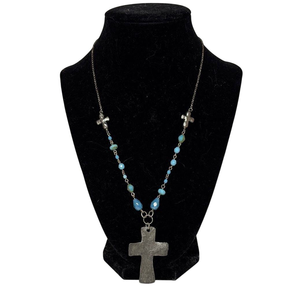 Silver Tone Hammered Metal and Blue Beaded Cross Pendant Chain Necklace 18”